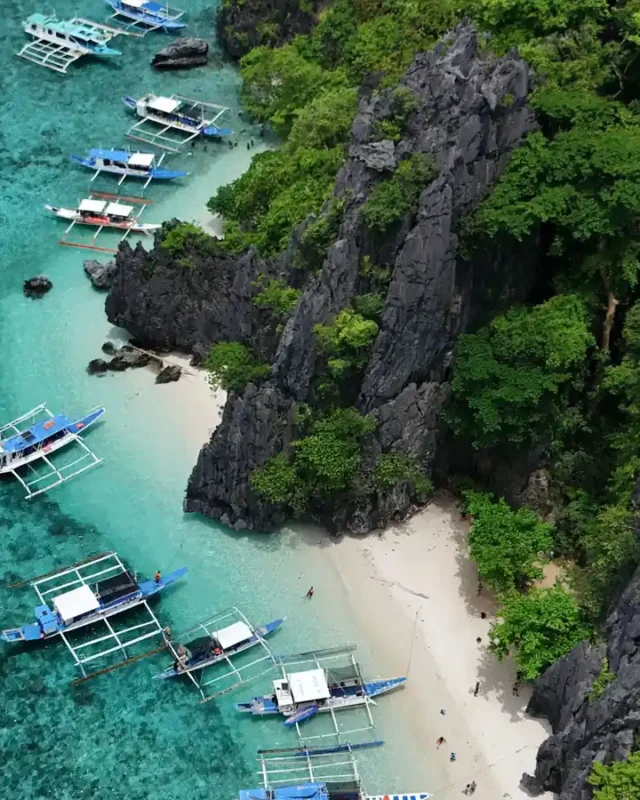 Explore the Asian beauty- 10 beautiful places in the Philippines