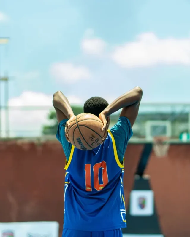 8 Awesome Health Benefits of Playing Basketball