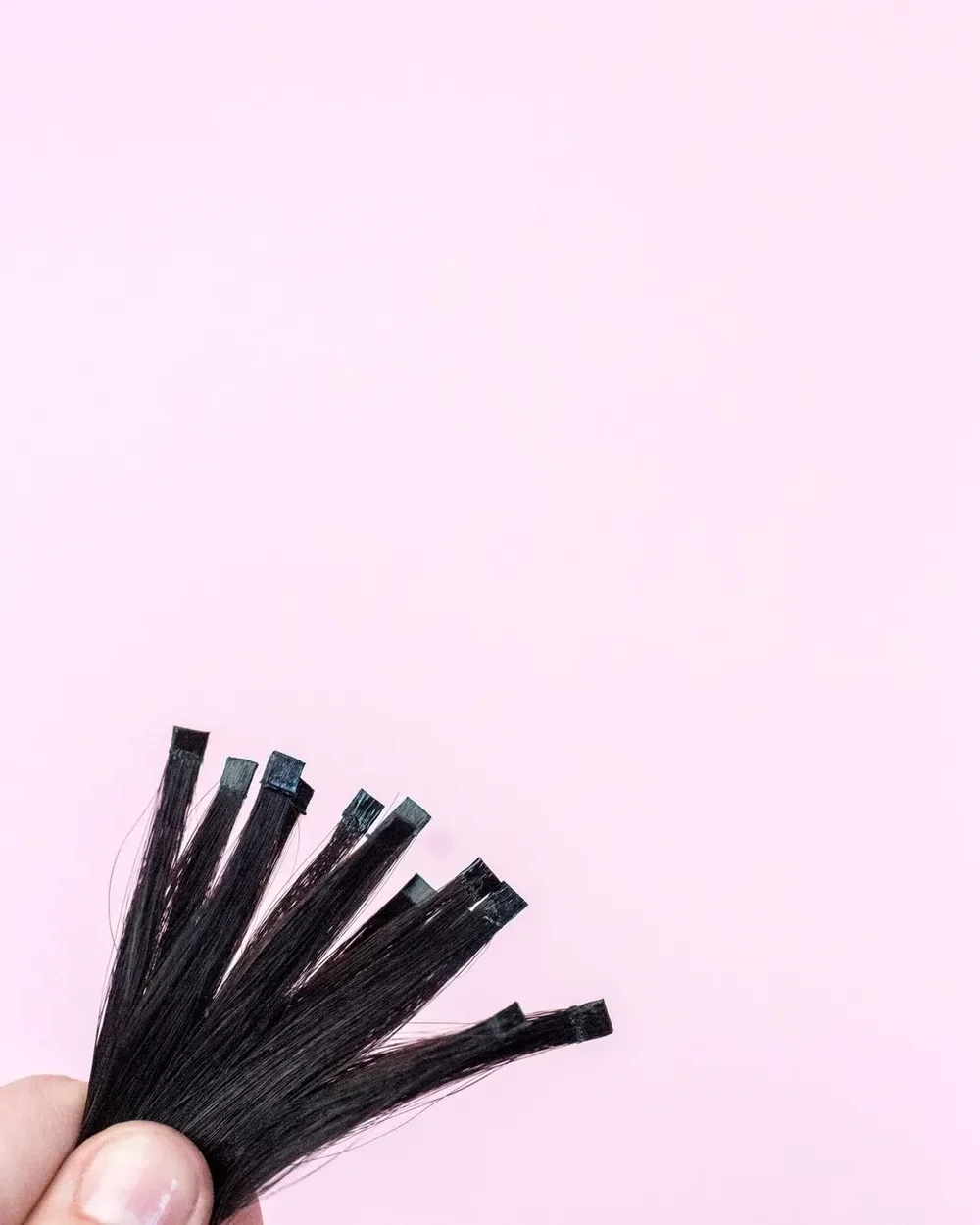How to Pick the Right Shade When Buying Clip-in Hair Extensions