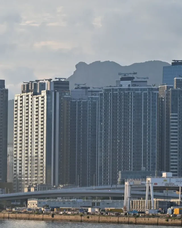 How many days in Hong Kong ?
