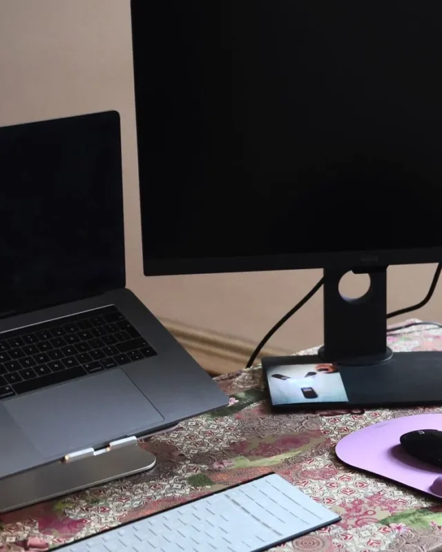 Lumonitor: Portable 4K Monitor for Optimal Viewing