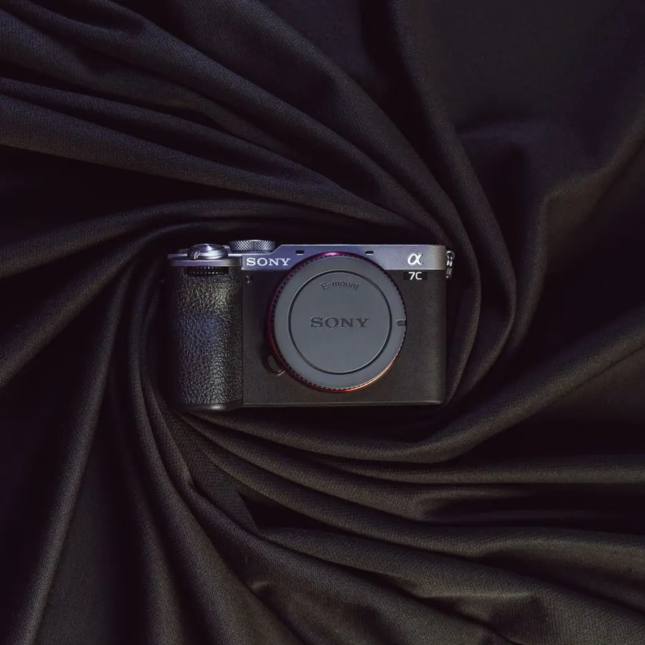 Mastering the Art of Photography: What is a Mirrorless Camera?