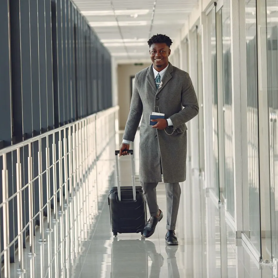 How to become a Professional Traveler in 2024