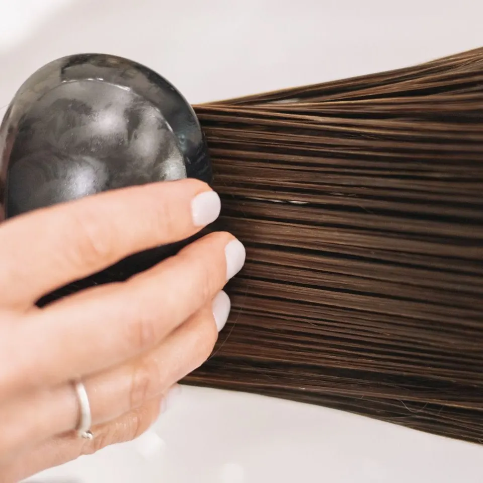 Easy Hair Care Tips While Traveling – Keep Your Hair Healthy