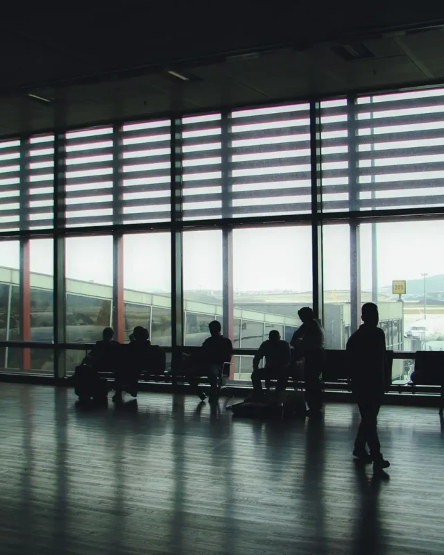 Tips for Passing the Time While Waiting On Your Next Flight