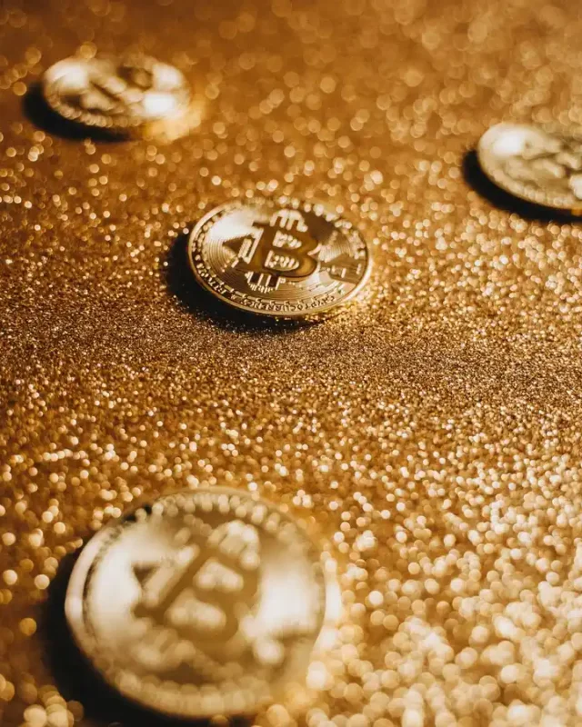 Which trading is the best: Bitcoin or Real Estate?